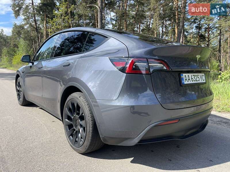 Внедорожник / Кроссовер Tesla Model Y 2023 в Киеве