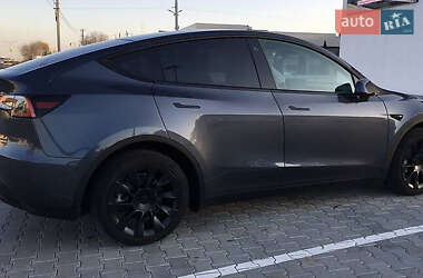 Внедорожник / Кроссовер Tesla Model Y 2021 в 