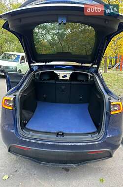 Внедорожник / Кроссовер Tesla Model Y 2023 в 