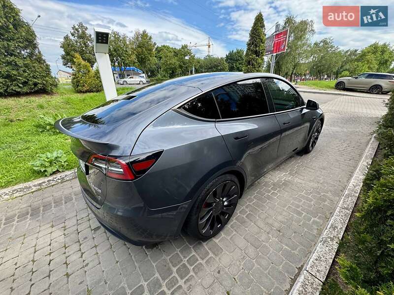 Внедорожник / Кроссовер Tesla Model Y 2022 в Львове