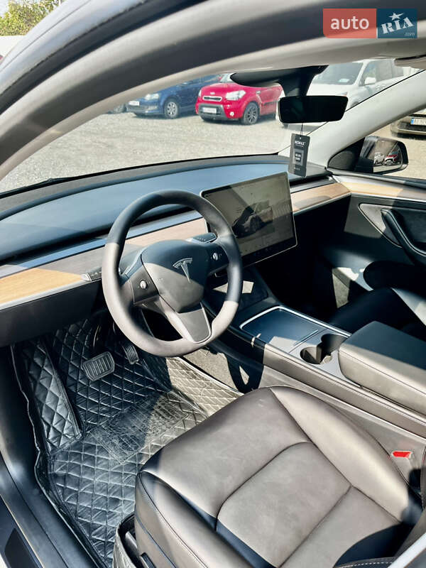 Позашляховик / Кросовер Tesla Model Y 2023 в Білій Церкві