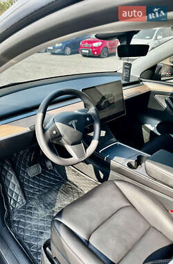 Позашляховик / Кросовер Tesla Model Y 2023 в 
