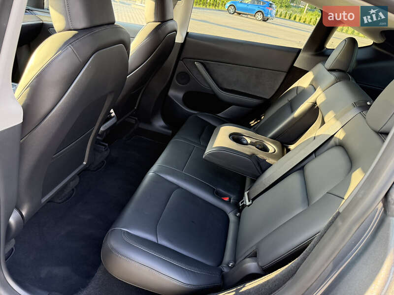 Внедорожник / Кроссовер Tesla Model Y 2022 в Золочеве