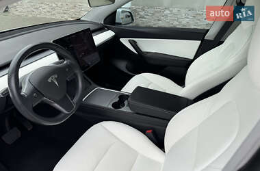 Внедорожник / Кроссовер Tesla Model Y 2021 в 