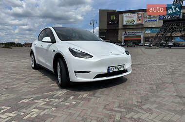 Позашляховик / Кросовер Tesla Model Y 2023 в 