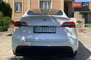 Внедорожник / Кроссовер Tesla Model Y 2021 в 