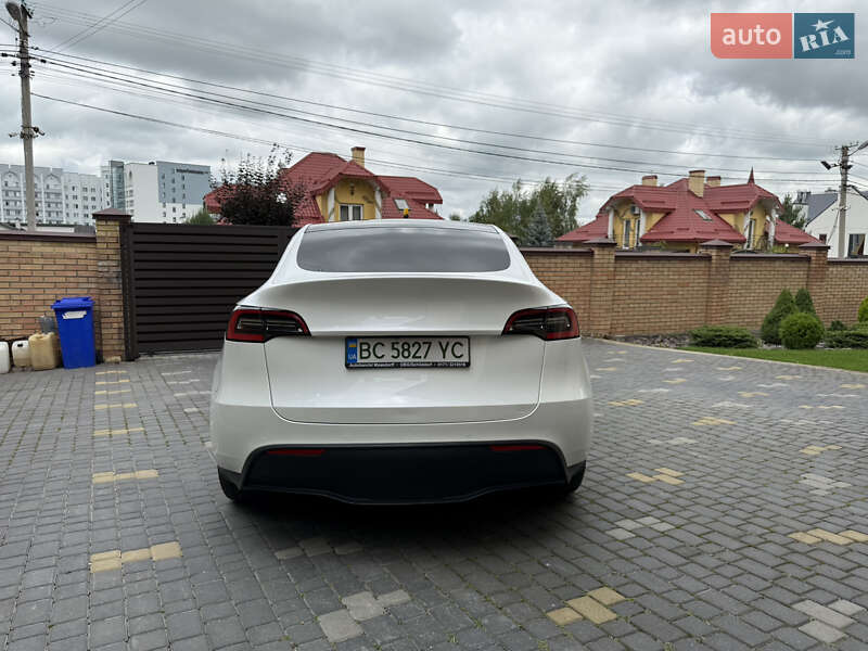 Внедорожник / Кроссовер Tesla Model Y 2020 в Львове