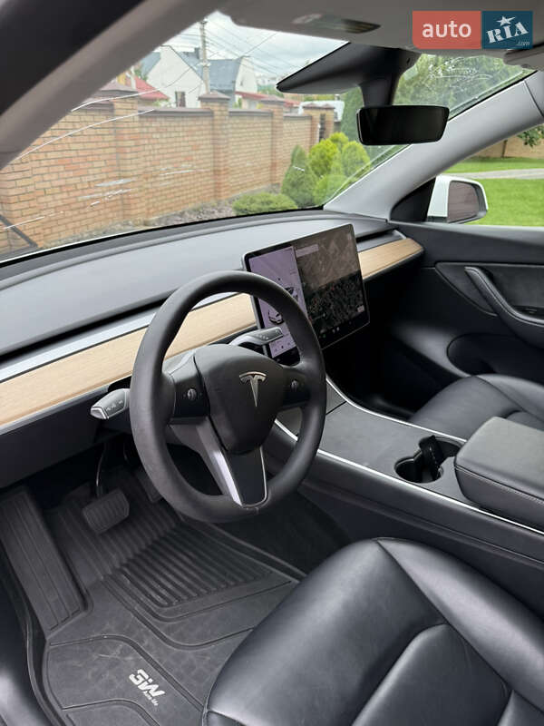 Внедорожник / Кроссовер Tesla Model Y 2020 в Львове