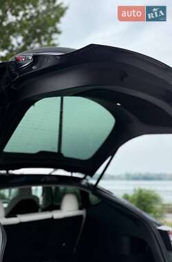 Внедорожник / Кроссовер Tesla Model Y 2022 в 