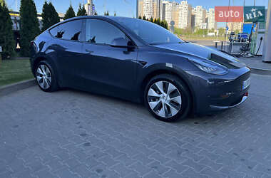 Внедорожник / Кроссовер Tesla Model Y 2020 в 