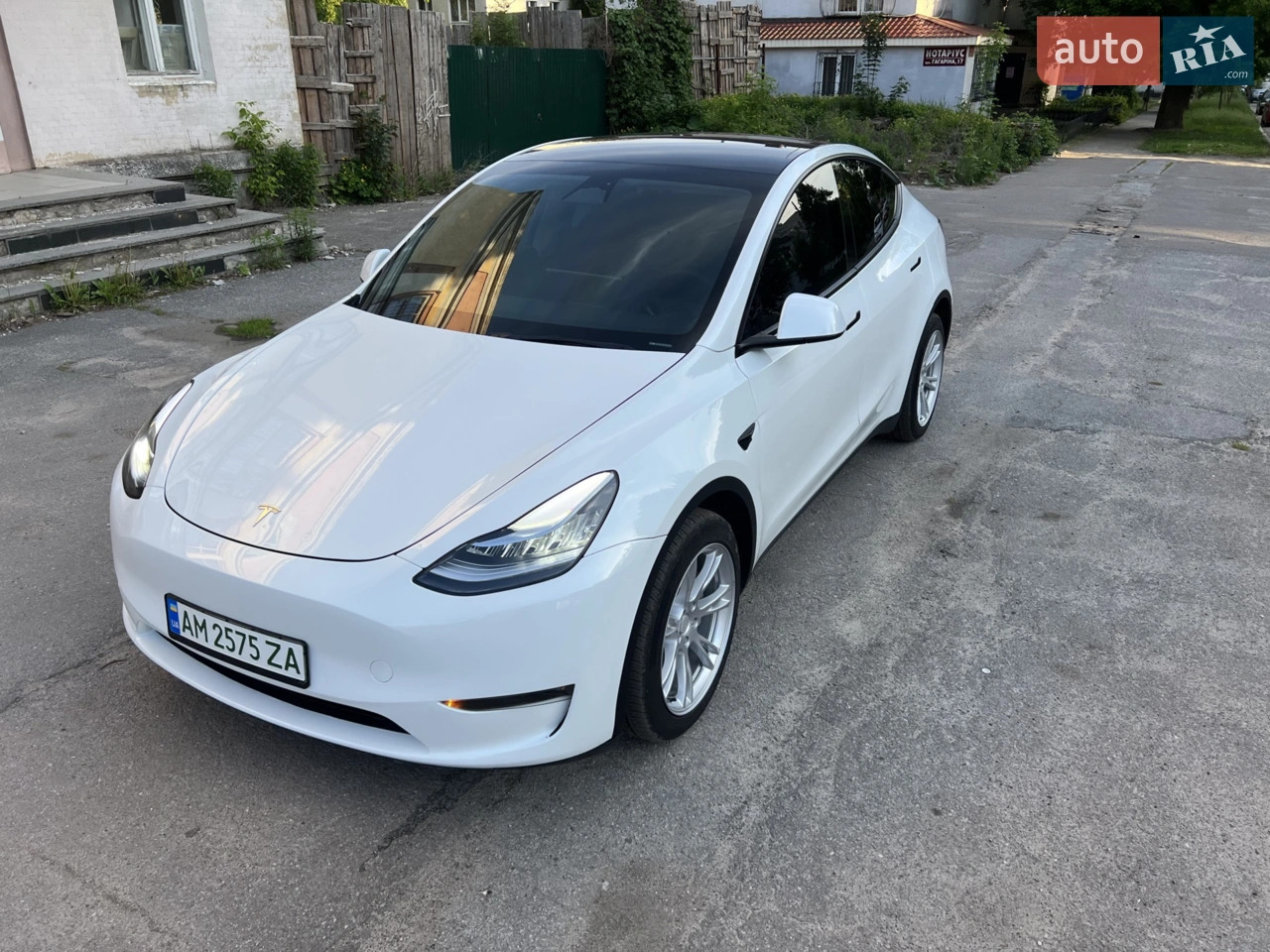 2024 Tesla Model Y - мініатюра 24