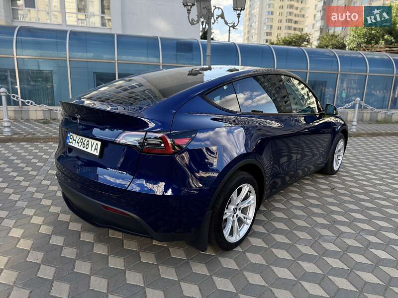 Внедорожник / Кроссовер Tesla Model Y 2023 в Одессе