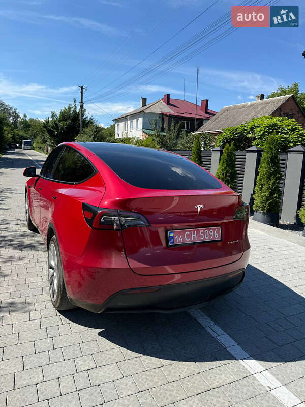 Внедорожник / Кроссовер Tesla Model Y 2023 в Львове