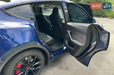 Внедорожник / Кроссовер Tesla Model Y 2021 в 