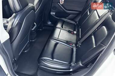 Внедорожник / Кроссовер Tesla Model Y 2022 в 