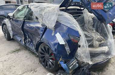 Позашляховик / Кросовер Tesla Model Y 2023 в 