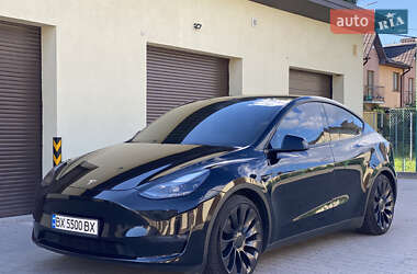 Позашляховик / Кросовер Tesla Model Y 2022 в Хмельницькому