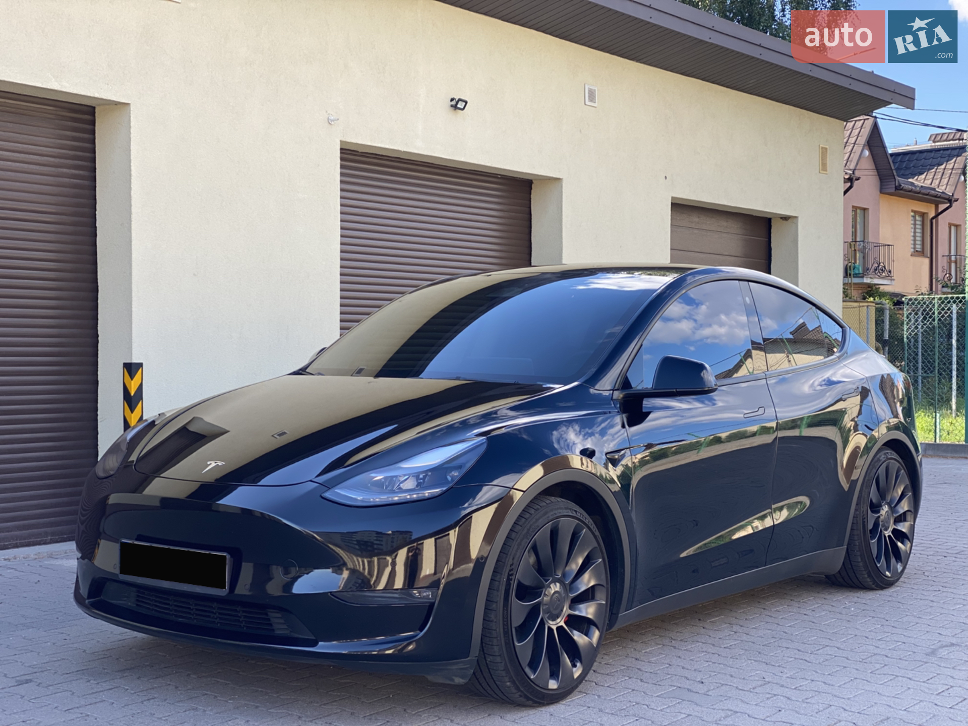 2022 Tesla Model Y - фото 1