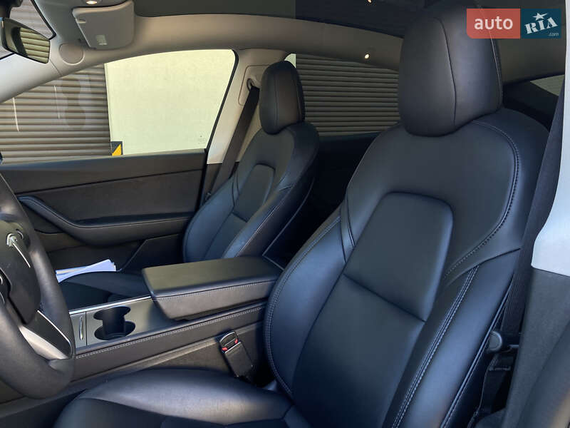 Внедорожник / Кроссовер Tesla Model Y 2022 в Хмельницком