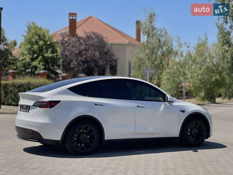Внедорожник / Кроссовер Tesla Model Y 2023 в Одессе
