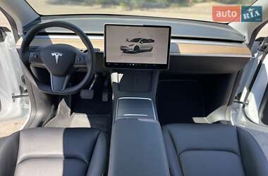 Внедорожник / Кроссовер Tesla Model Y 2023 в 