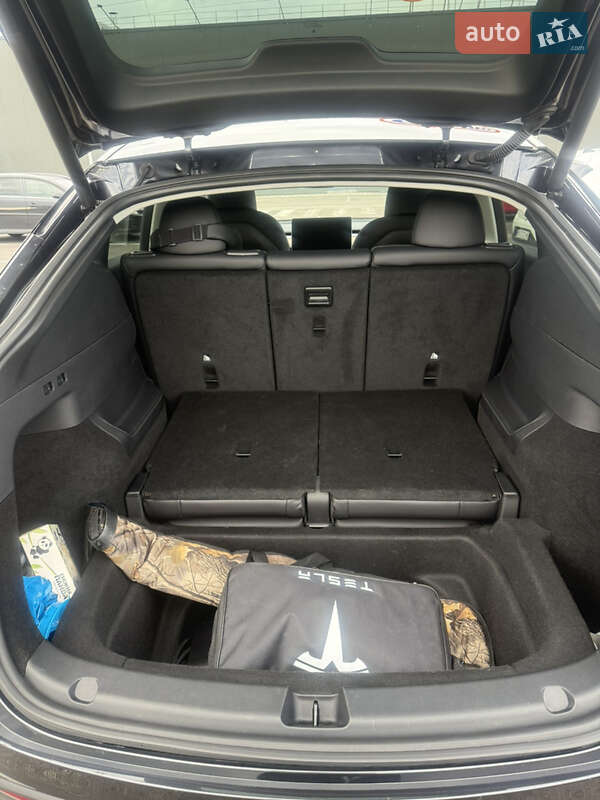 Внедорожник / Кроссовер Tesla Model Y 2024 в Киеве фото 4 Внедорожник / Кроссовер Tesla Model Y 2024 в Киеве