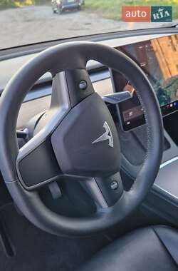 Внедорожник / Кроссовер Tesla Model Y 2021 в 