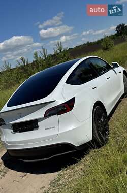 Внедорожник / Кроссовер Tesla Model Y 2022 в 
