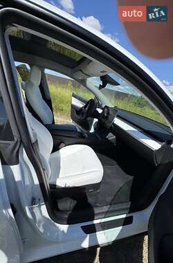 Внедорожник / Кроссовер Tesla Model Y 2022 в 