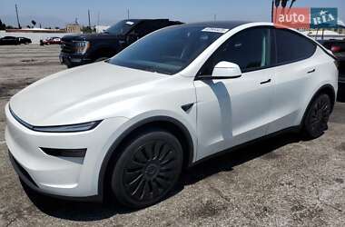 Tesla Model Y 2025