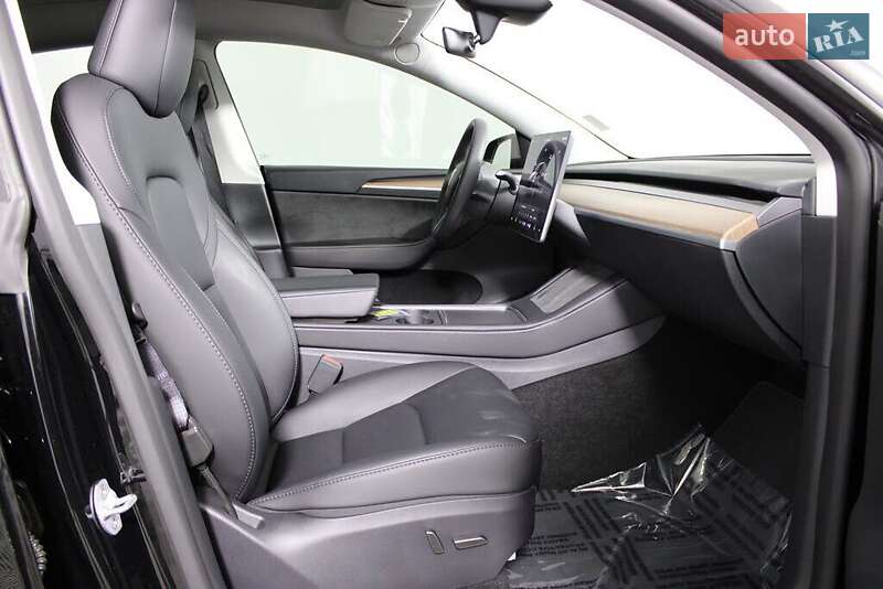 Внедорожник / Кроссовер Tesla Model Y 2024 в Львове фото 15 Внедорожник / Кроссовер Tesla Model Y 2024 в Львове