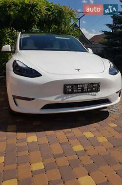 Внедорожник / Кроссовер Tesla Model Y 2023 в 