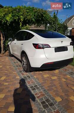 Внедорожник / Кроссовер Tesla Model Y 2023 в 