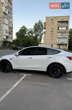 Внедорожник / Кроссовер Tesla Model Y 2023 в 