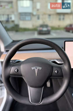 Внедорожник / Кроссовер Tesla Model Y 2023 в 