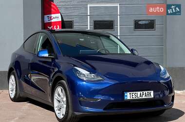 Внедорожник / Кроссовер Tesla Model Y 2021 в 