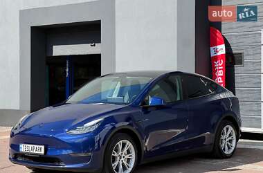 Внедорожник / Кроссовер Tesla Model Y 2021 в 