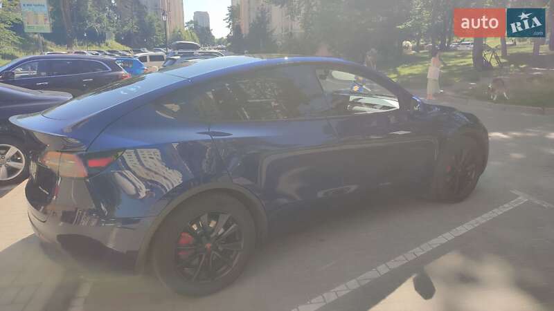 Внедорожник / Кроссовер Tesla Model Y 2021 в Киеве