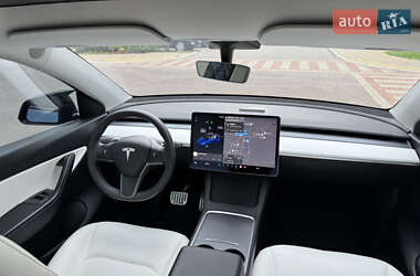 Внедорожник / Кроссовер Tesla Model Y 2020 в 