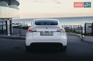 Внедорожник / Кроссовер Tesla Model Y 2022 в 