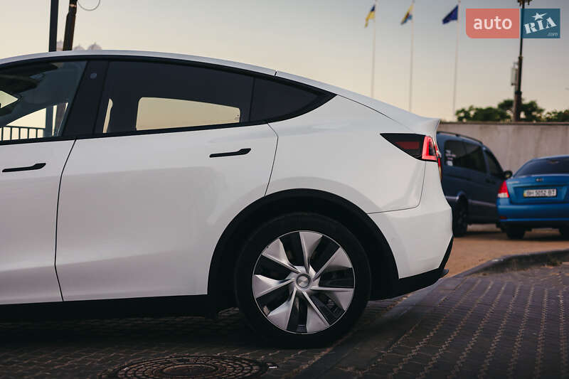 Внедорожник / Кроссовер Tesla Model Y 2022 в Одессе