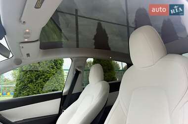 Внедорожник / Кроссовер Tesla Model Y 2022 в 