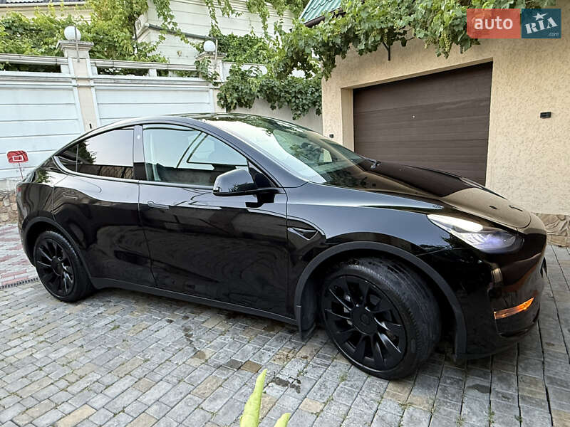 Внедорожник / Кроссовер Tesla Model Y 2023 в Одессе