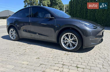 Внедорожник / Кроссовер Tesla Model Y 2024 в 