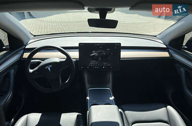 Внедорожник / Кроссовер Tesla Model Y 2024 в 