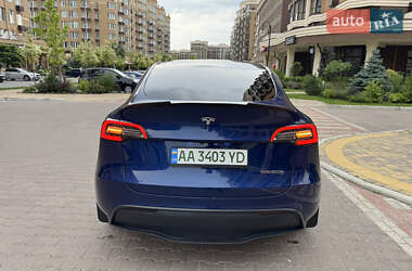 Внедорожник / Кроссовер Tesla Model Y 2021 в 
