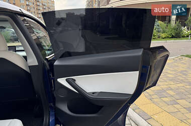 Внедорожник / Кроссовер Tesla Model Y 2021 в 