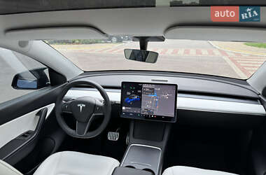 Внедорожник / Кроссовер Tesla Model Y 2021 в 