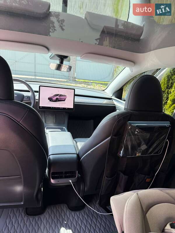 Позашляховик / Кросовер Tesla Model Y 2023 в Львові