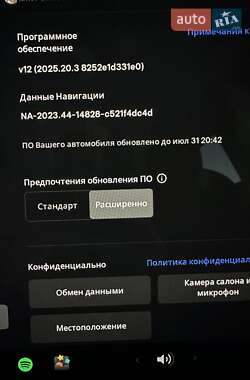Внедорожник / Кроссовер Tesla Model Y 2021 в 